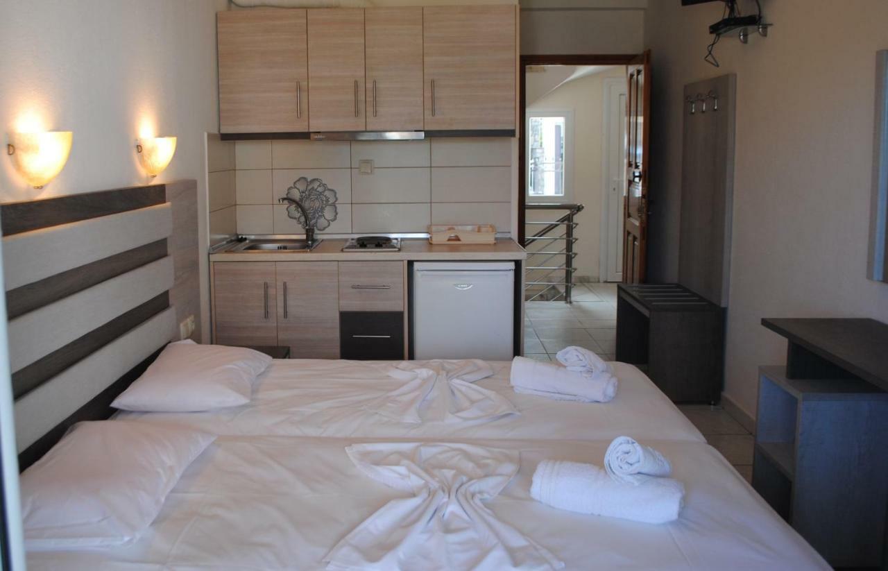 Anna Rooms Neos Marmaras Esterno foto